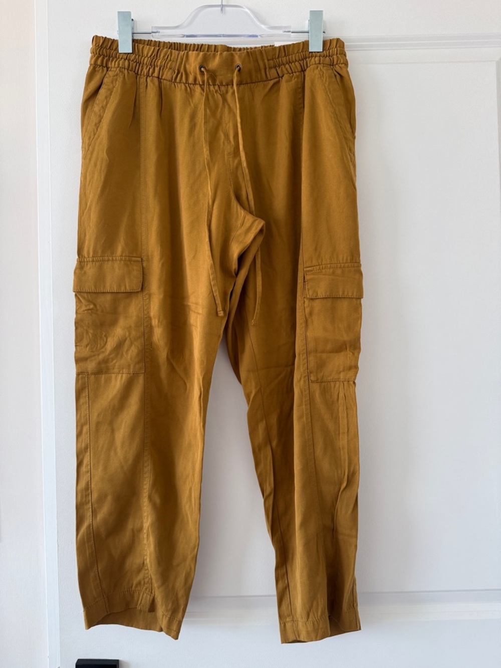 Old Navy Cargo Pants in Mustard